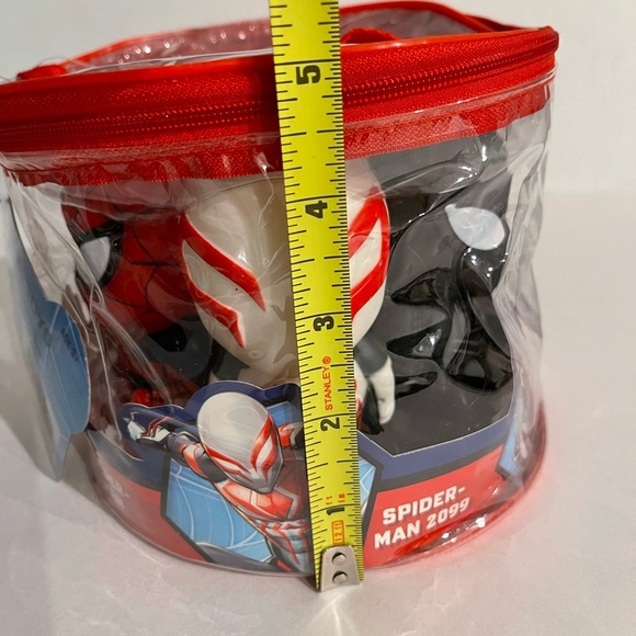 Marvel Spider-Man Squirter Toys - Picture 12 of 12